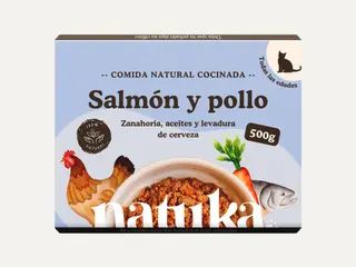 Menú COCINADO para gato de pollo y salmón